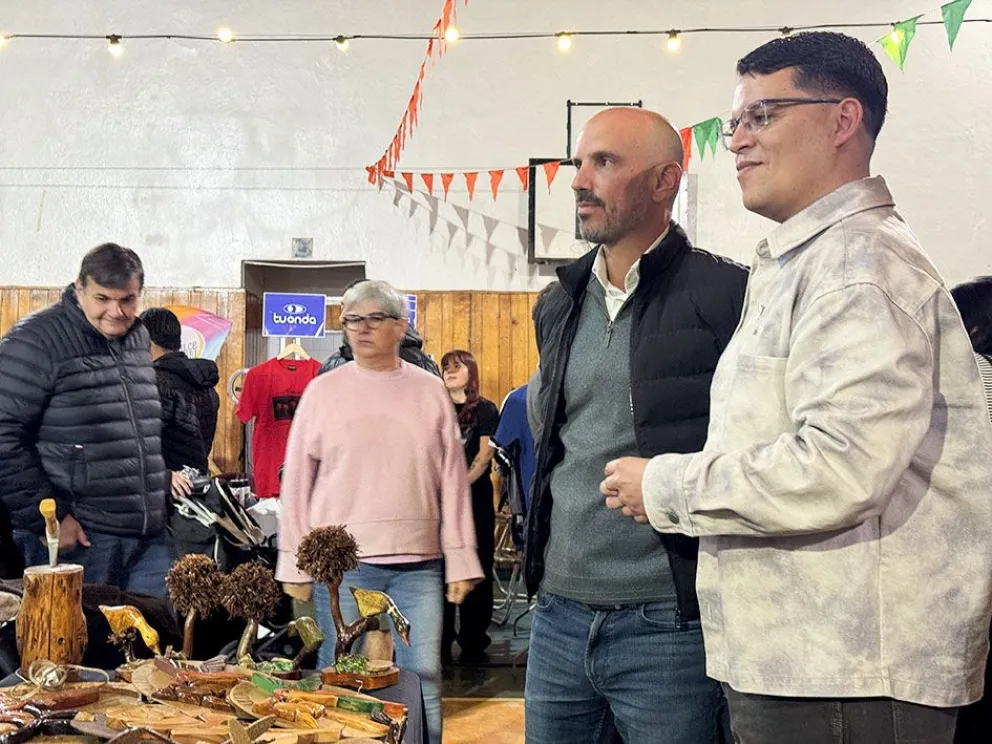 El jefe de Gabinete estuvo en Aluminé durante la fiesta nacional del Pehuén este fin de semana, junto al ministro de Economía.