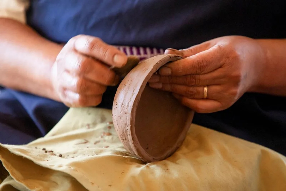 Artesanía, identidad y memoria: la cerámica mapuche de Berta Catricura