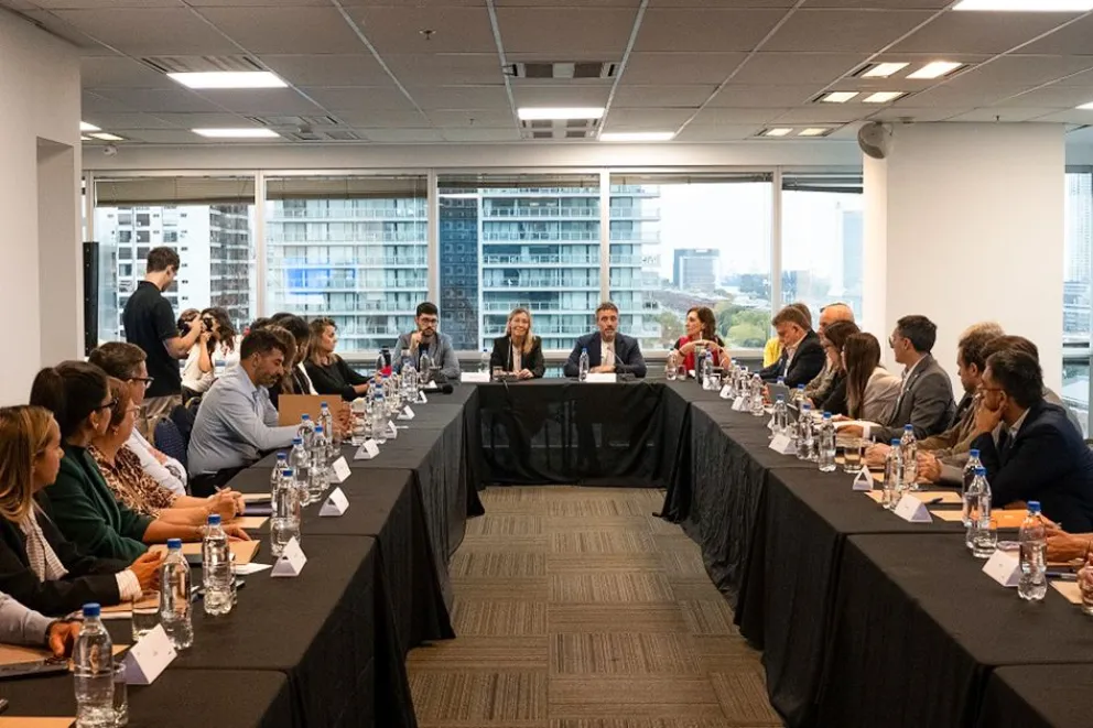 Turismo particip&oacute; de una mesa de trabajo convocada por el CFI