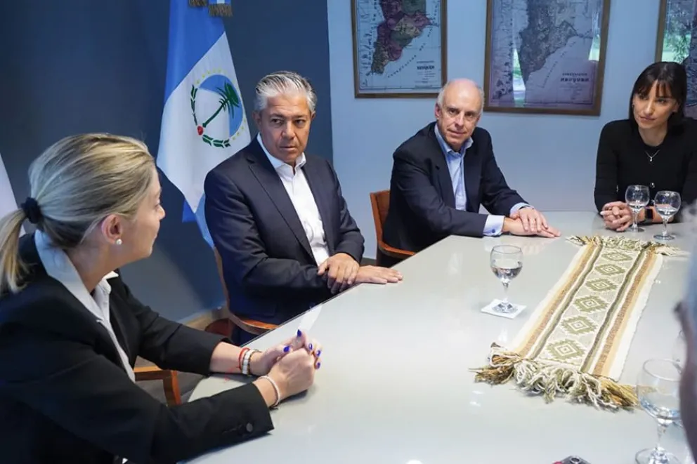 Nuevos aportes para las becas Gregorio Álvarez y el programa Emplea Neuquén