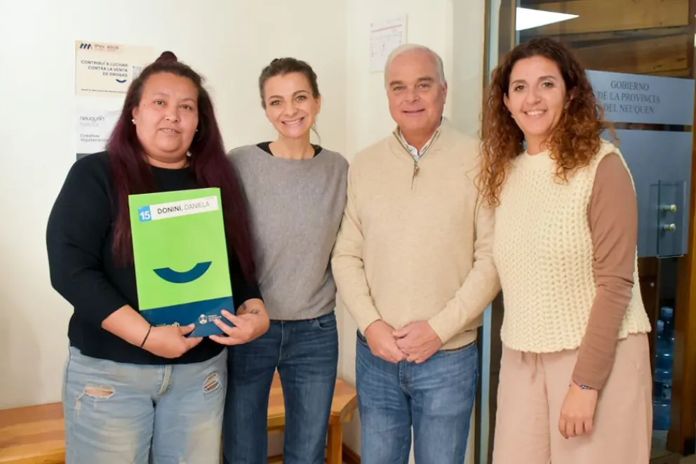 Familias de San Martín de los Andes recibieron las escrituras de sus viviendas