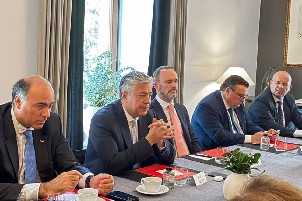 Figueroa convocó a empresas españolas a asociarse con Neuquén en un “ganar-ganar”