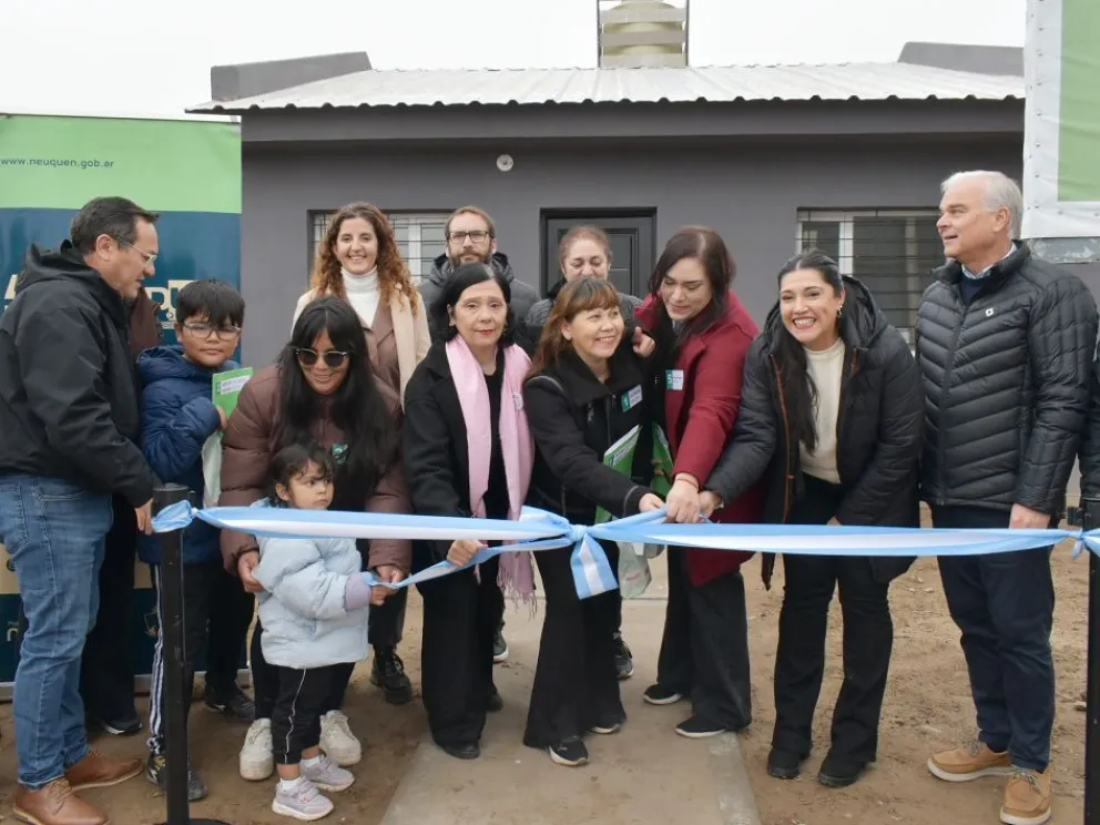 Familias de Neuquén capital recibieron sus viviendas a través de Neuquén Habita