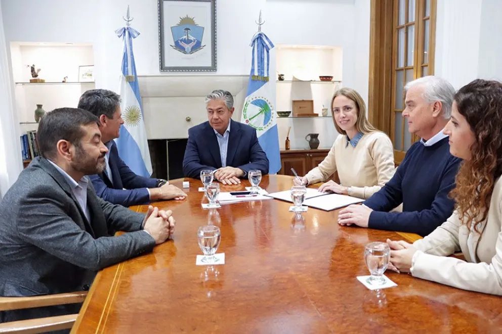 Provincia y municipio avanzan con 569 nuevos lotes con servicios en Neuquén capital
