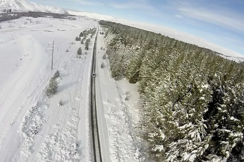 El aire polar se intensifica en Neuquén con nevadas y fuertes vientos