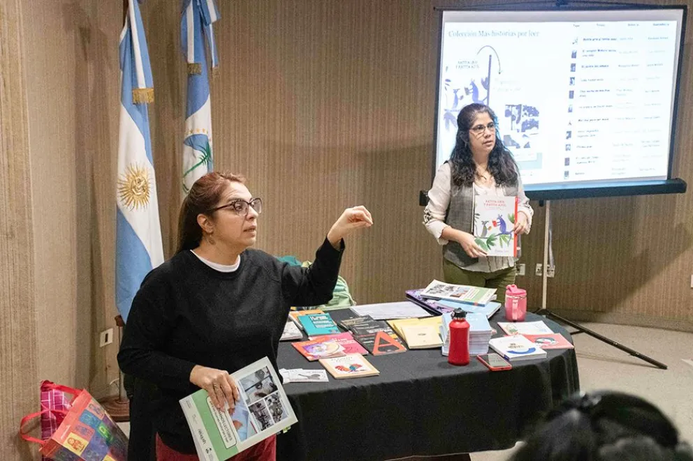 Con impronta federal, el plan provincial de alfabetización llega a más de mil docentes neuquinos