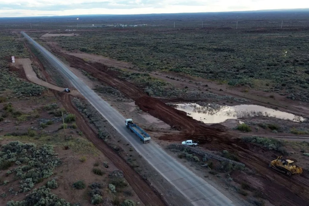 Iniciaron los trabajos para construir el puente sobre el arroyo Carranza