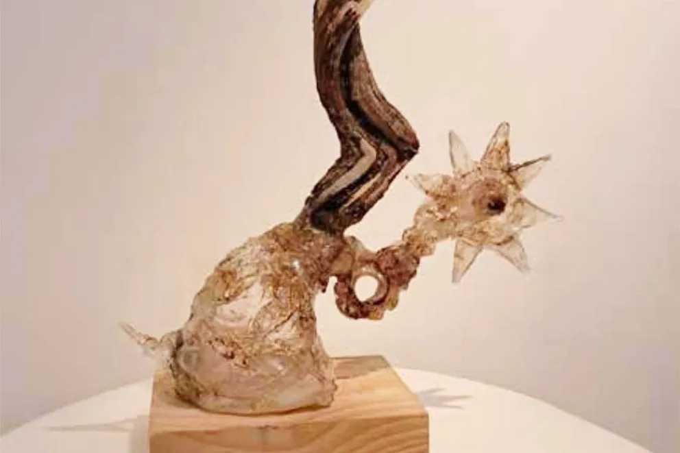 La obra de Rubén Tomatis llega a una nueva exposición que invita a reflexionar sobre la condición humana