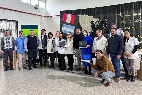 El Plan Pehuén inició la entrega de equipamiento tecnológico en escuelas neuquinas