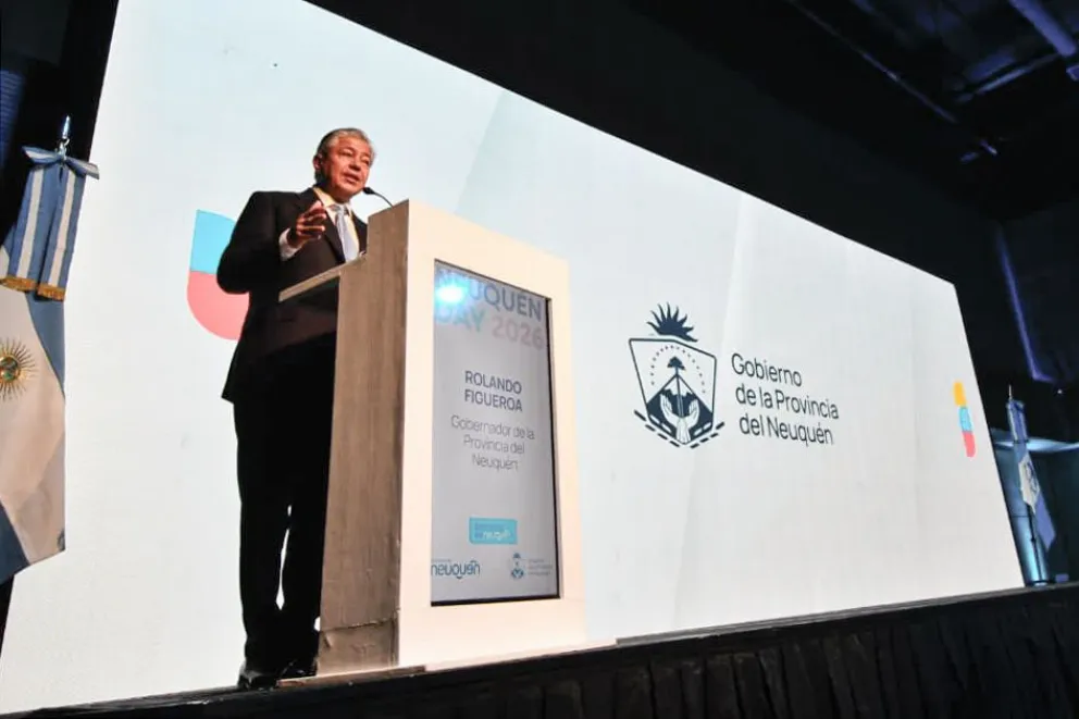 Rolando Figueroa present&oacute; el plan de inversiones de Neuqu&eacute;n en Buenos Aires