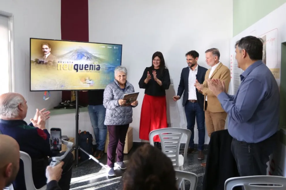 “Milita” Álvarez Alfaro, nieta de Gregorio Alvarez, participó de la presentación de la revista.