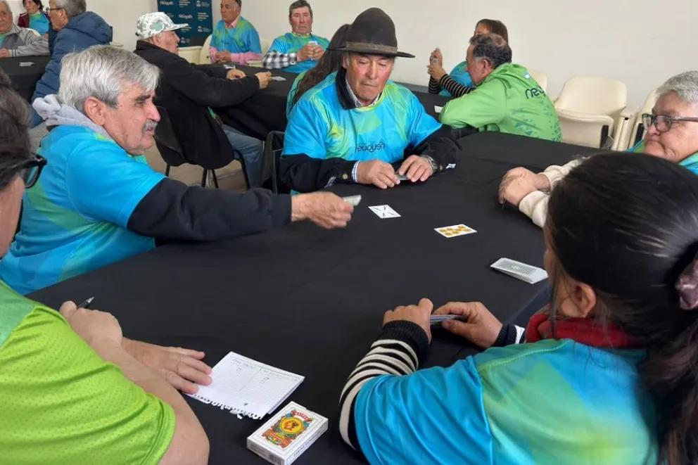 Los Juegos Regionales para Personas Mayores tienen a sus campeones y el boleto para viajar a los Evita