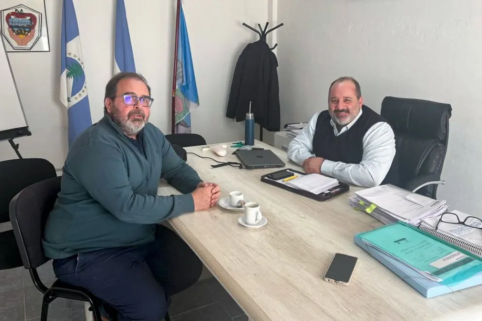 Policani y Asaad, durante una reunión en Vista Alegre.