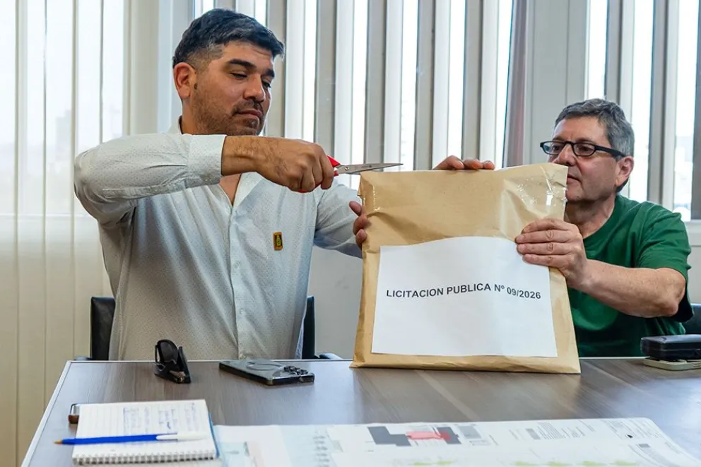 Apertura de sobres para la ampliación de la EPET Nº 10 de Plaza Huincul