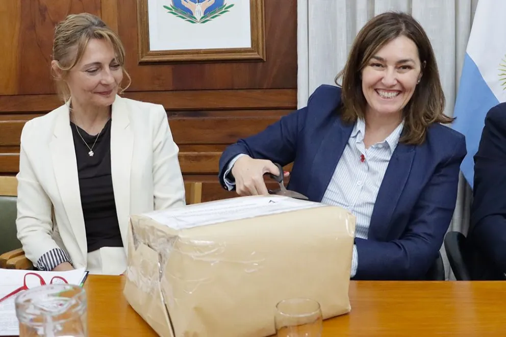 Neuquén mejora la conectividad vial con la pavimentación de dos troncales entre la capital y Plottier