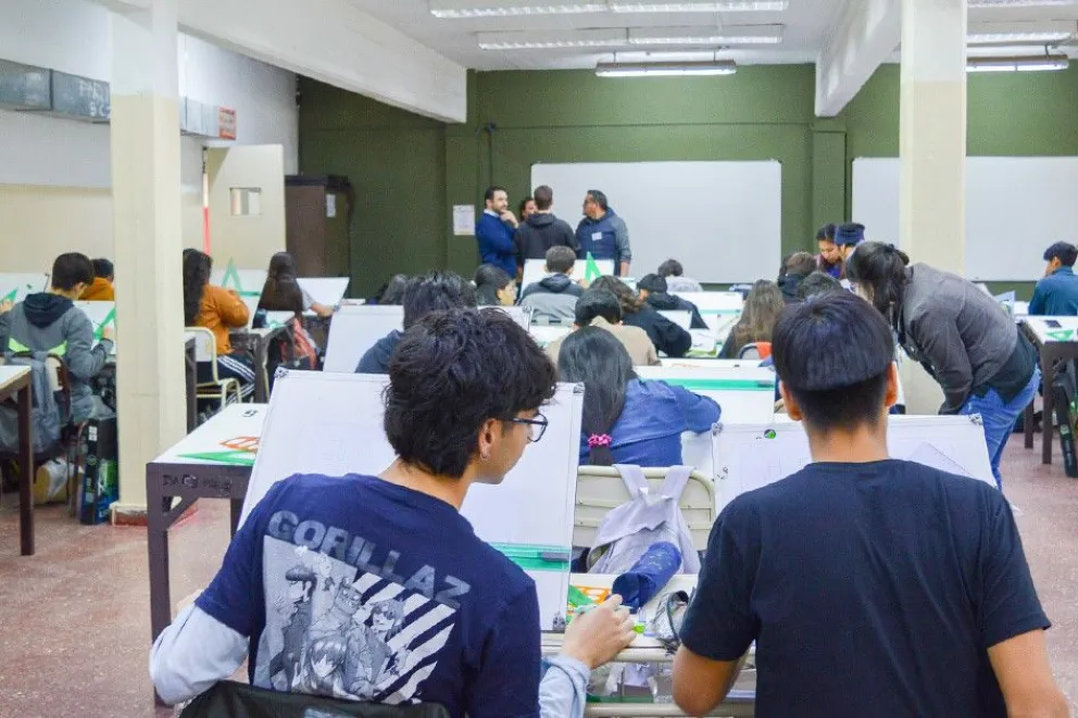 Muchos estudiantes eligen la educación técnica en la provincia y el programa FinEsTec los acompaña para que puedan completar sus trayectos educativos.